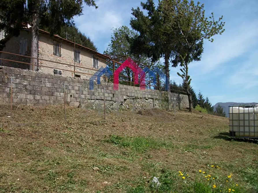 Immagine 4 di Rustico / casale in vendita  a Fabbriche Di Vergemoli