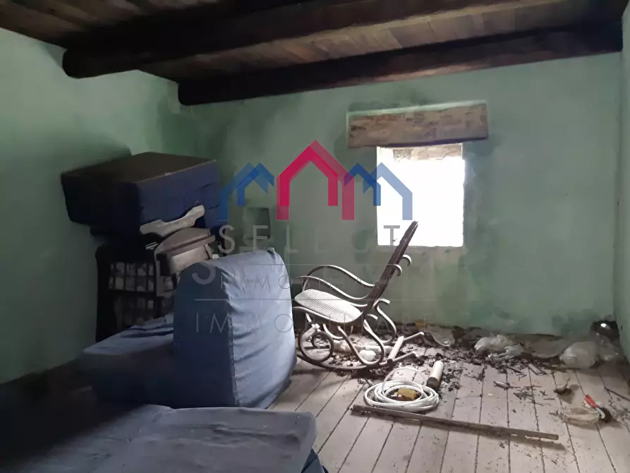 Immagine 26 di Rustico / casale in vendita  a Fabbriche Di Vergemoli