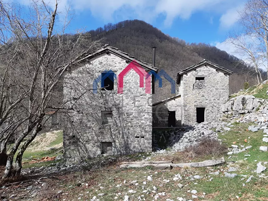 Immagine 16 di Rustico / casale in vendita  a Fabbriche Di Vergemoli