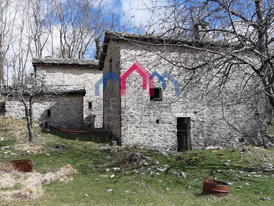Immagine 13 di Rustico / casale in vendita  a Fabbriche Di Vergemoli
