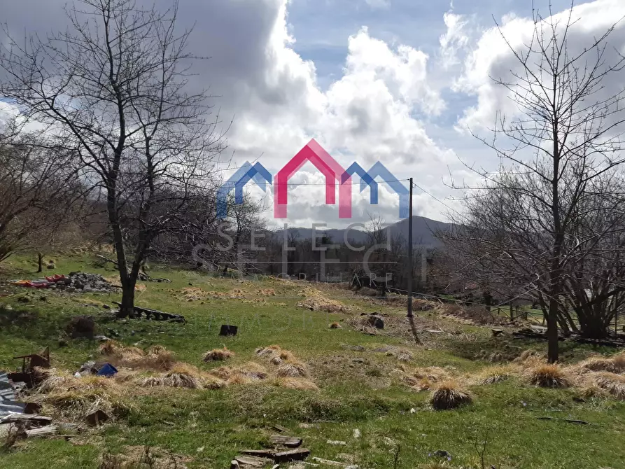 Immagine 6 di Rustico / casale in vendita  a Fabbriche Di Vergemoli