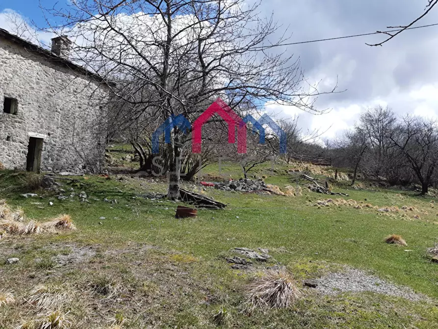 Immagine 15 di Rustico / casale in vendita  a Fabbriche Di Vergemoli