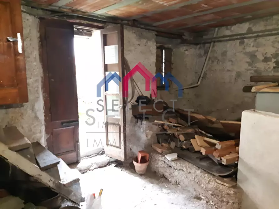Immagine 44 di Casa semindipendente in vendita  a Fabbriche Di Vergemoli