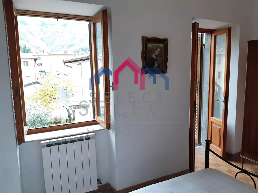 Immagine 38 di Casa semindipendente in vendita  a Fabbriche Di Vergemoli