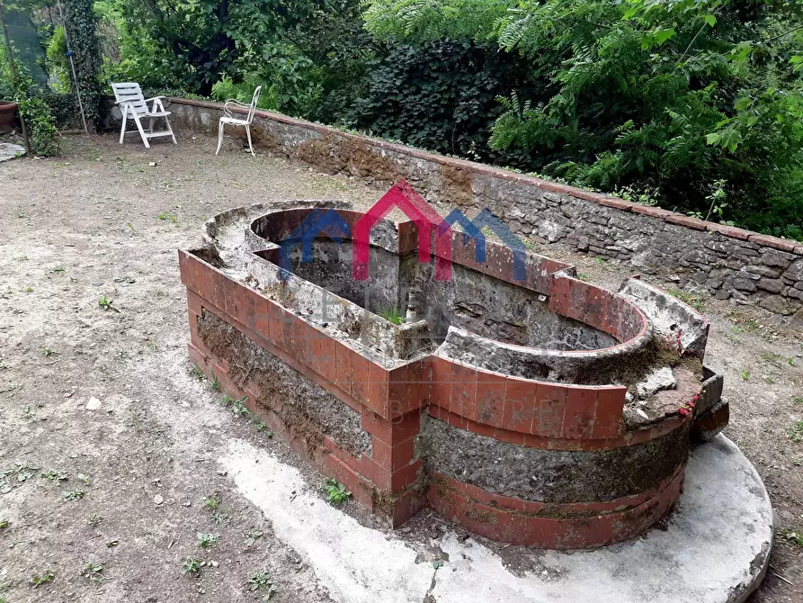 Immagine 36 di Casa semindipendente in vendita  a Borgo A Mozzano