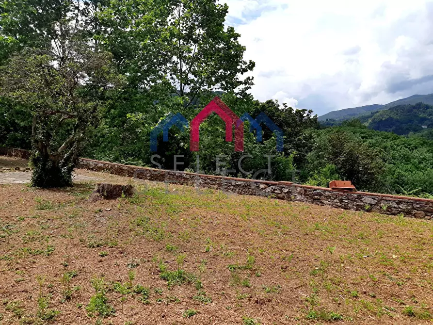 Immagine 30 di Casa semindipendente in vendita  a Borgo A Mozzano