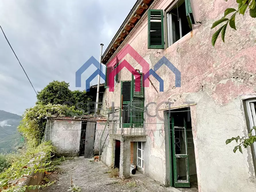 Immagine 16 di Casa semindipendente in vendita  a Bagni Di Lucca
