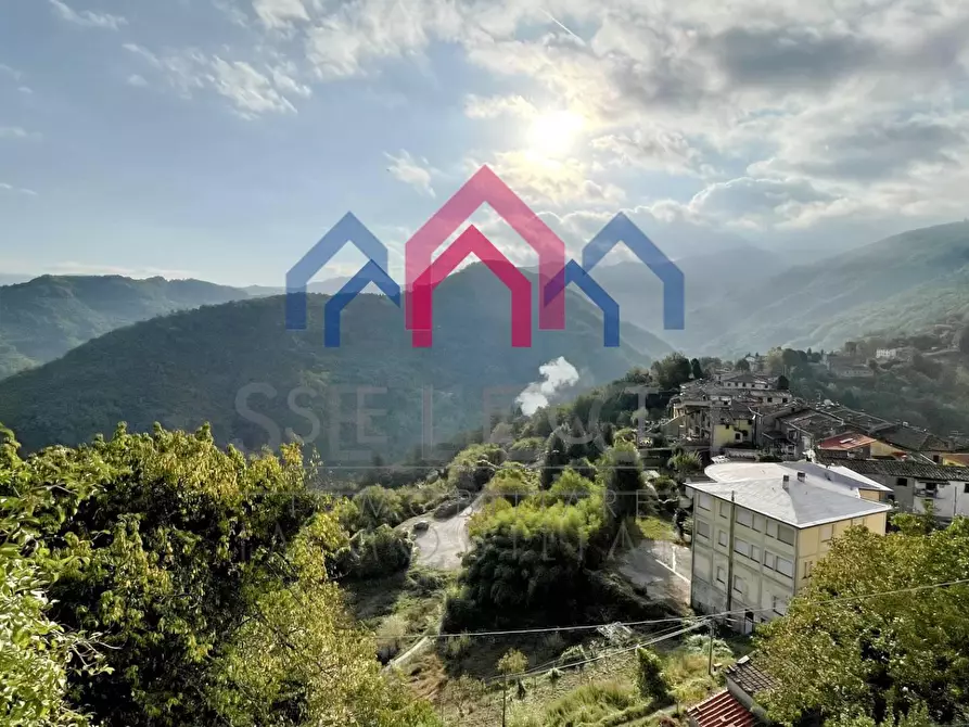 Immagine 47 di Casa semindipendente in vendita  a Bagni Di Lucca