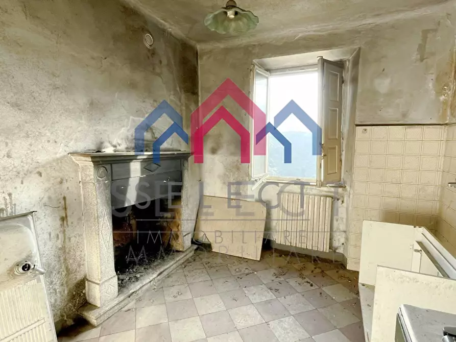 Immagine 32 di Casa semindipendente in vendita  a Bagni Di Lucca