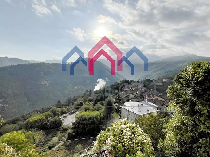 Immagine 36 di Casa semindipendente in vendita  a Bagni Di Lucca