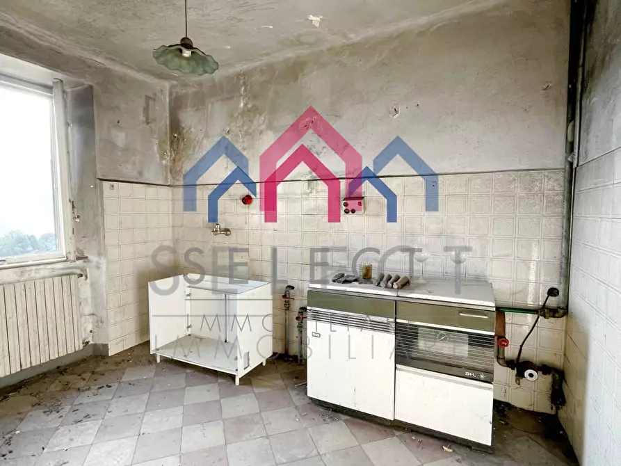 Immagine 31 di Casa semindipendente in vendita  a Bagni Di Lucca