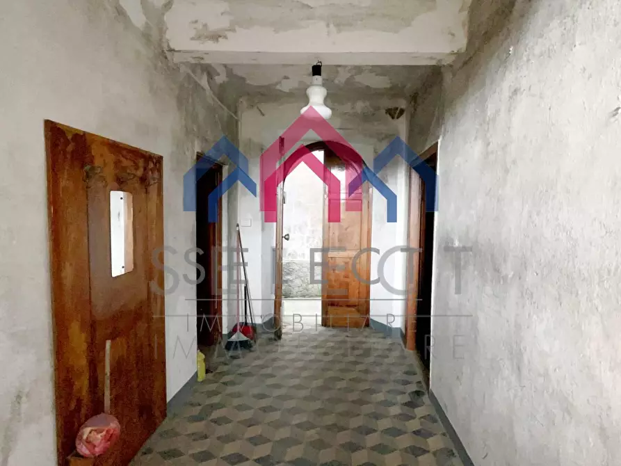 Immagine 2 di Casa semindipendente in vendita  a Bagni Di Lucca