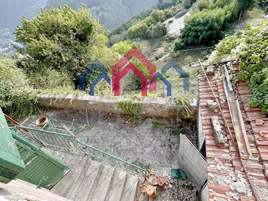 Immagine 38 di Casa semindipendente in vendita  a Bagni Di Lucca