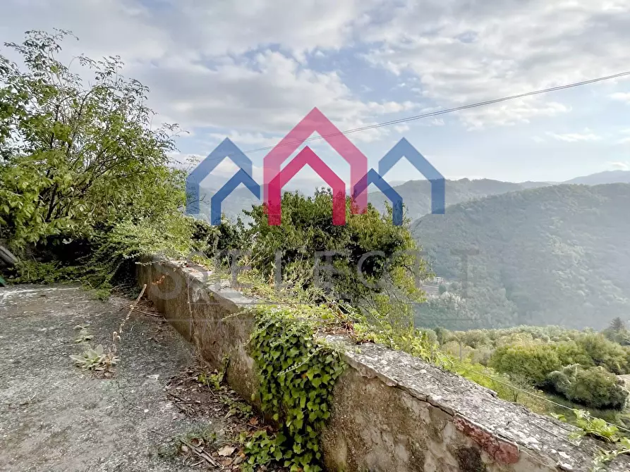 Immagine 19 di Casa semindipendente in vendita  a Bagni Di Lucca