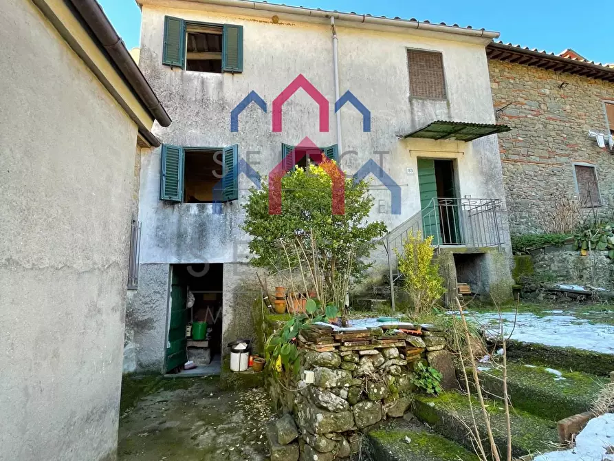 Immagine 45 di Casa semindipendente in vendita  a Borgo A Mozzano