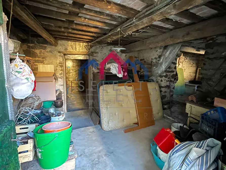 Immagine 38 di Casa semindipendente in vendita  a Borgo A Mozzano