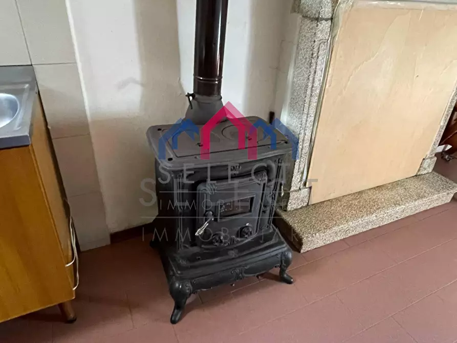 Immagine 22 di Casa semindipendente in vendita  a Borgo A Mozzano