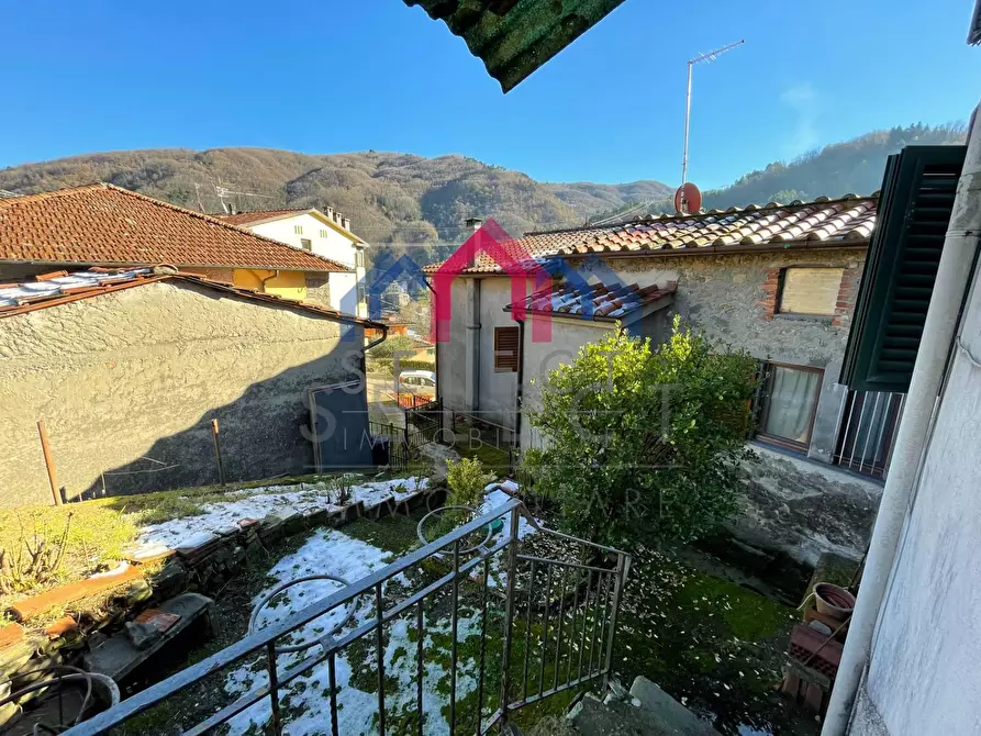 Immagine 50 di Casa semindipendente in vendita  a Borgo A Mozzano