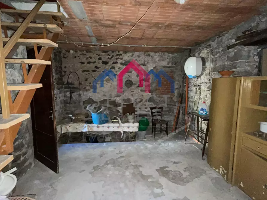 Immagine 40 di Casa semindipendente in vendita  a Borgo A Mozzano