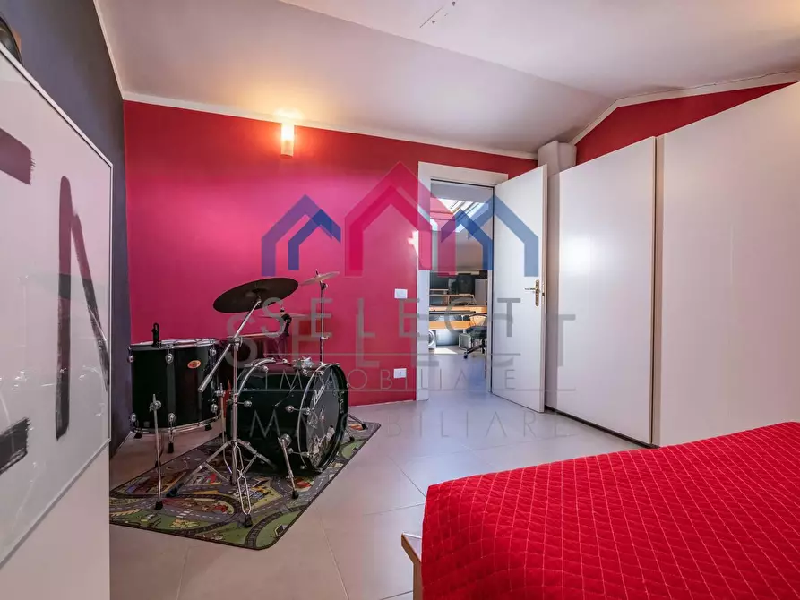 Immagine 47 di Palazzo in vendita  a Borgo A Mozzano