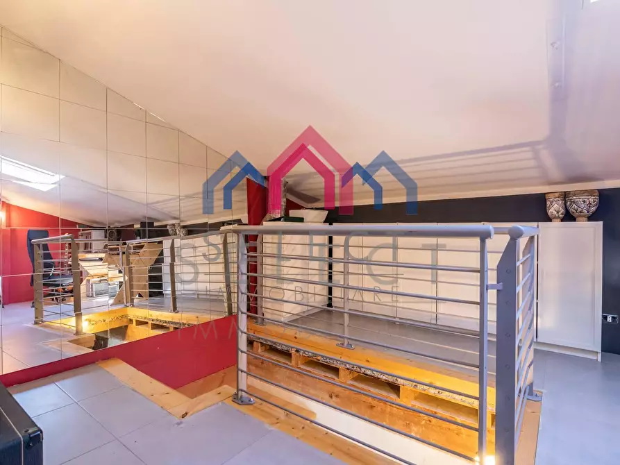 Immagine 48 di Palazzo in vendita  a Borgo A Mozzano