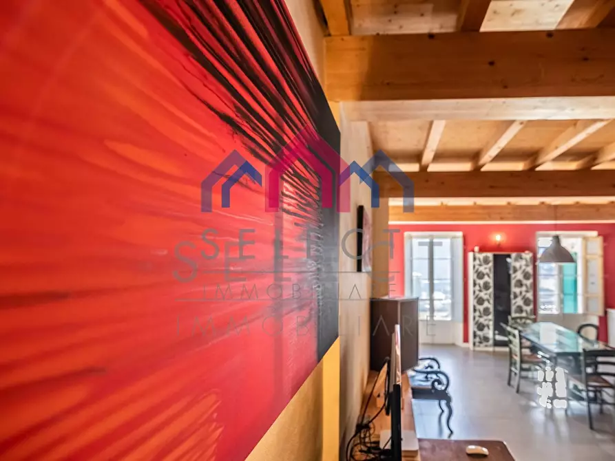 Immagine 31 di Palazzo in vendita  a Borgo A Mozzano