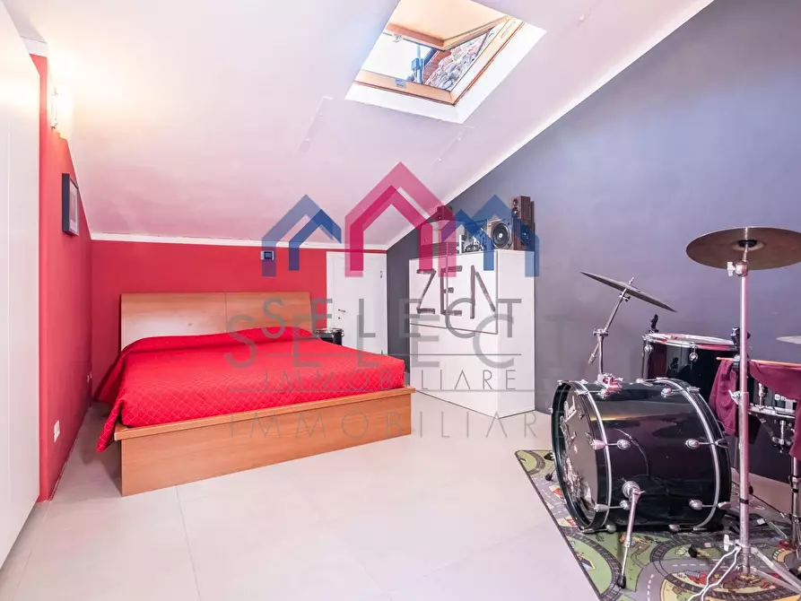 Immagine 45 di Palazzo in vendita  a Borgo A Mozzano