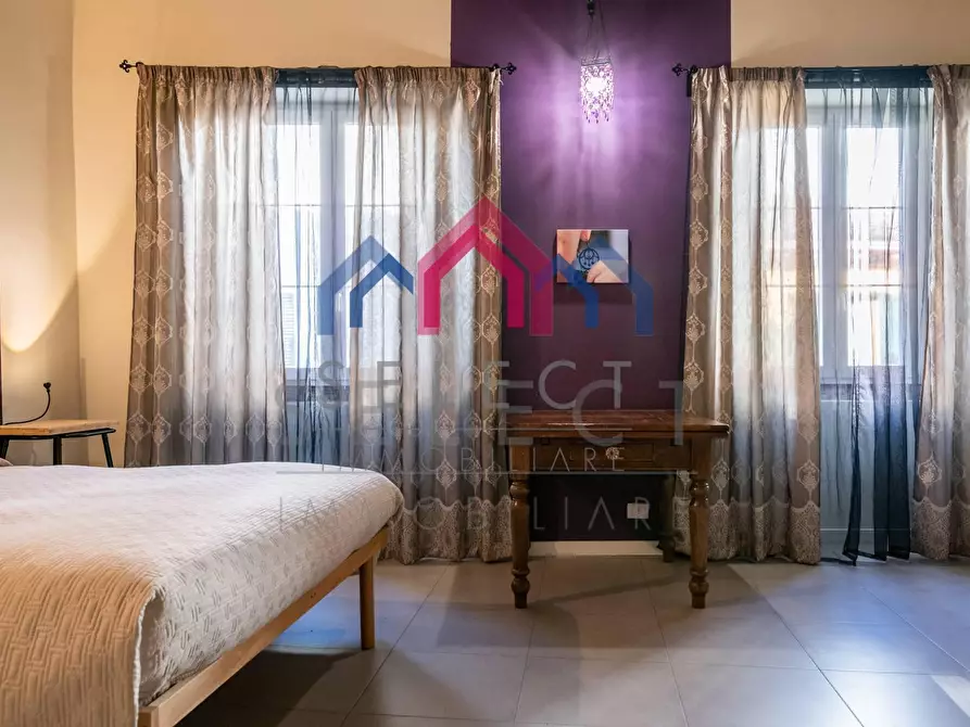 Immagine 42 di Palazzo in vendita  a Borgo A Mozzano