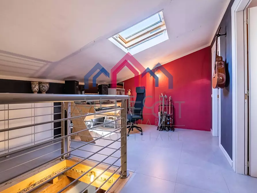 Immagine 50 di Palazzo in vendita  a Borgo A Mozzano