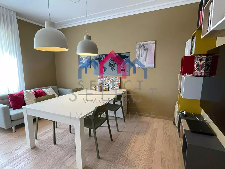 Immagine 31 di Villa in vendita  a Lucca