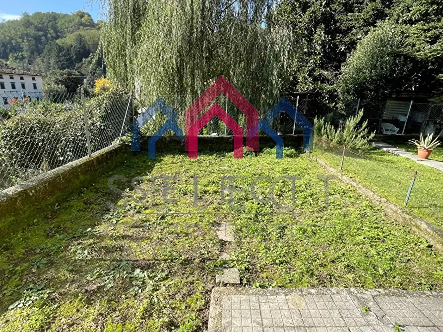 Immagine 62 di Appartamento in vendita  a Bagni Di Lucca