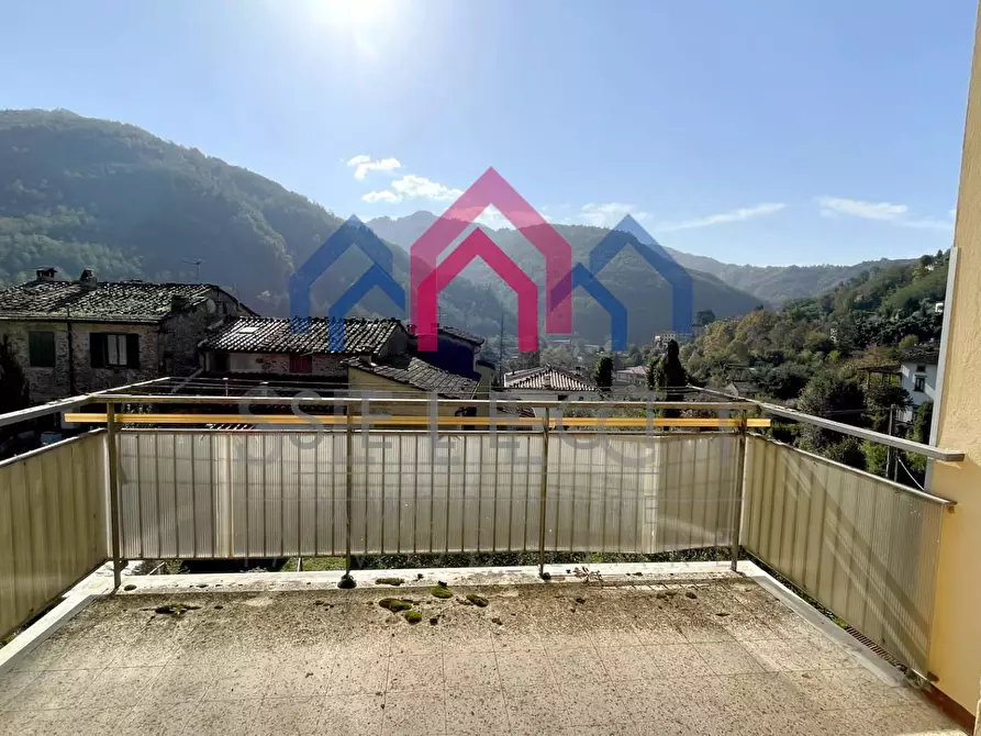 Immagine 15 di Appartamento in vendita  a Bagni Di Lucca
