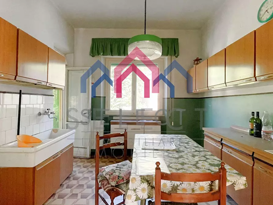 Immagine 6 di Appartamento in vendita  a Bagni Di Lucca