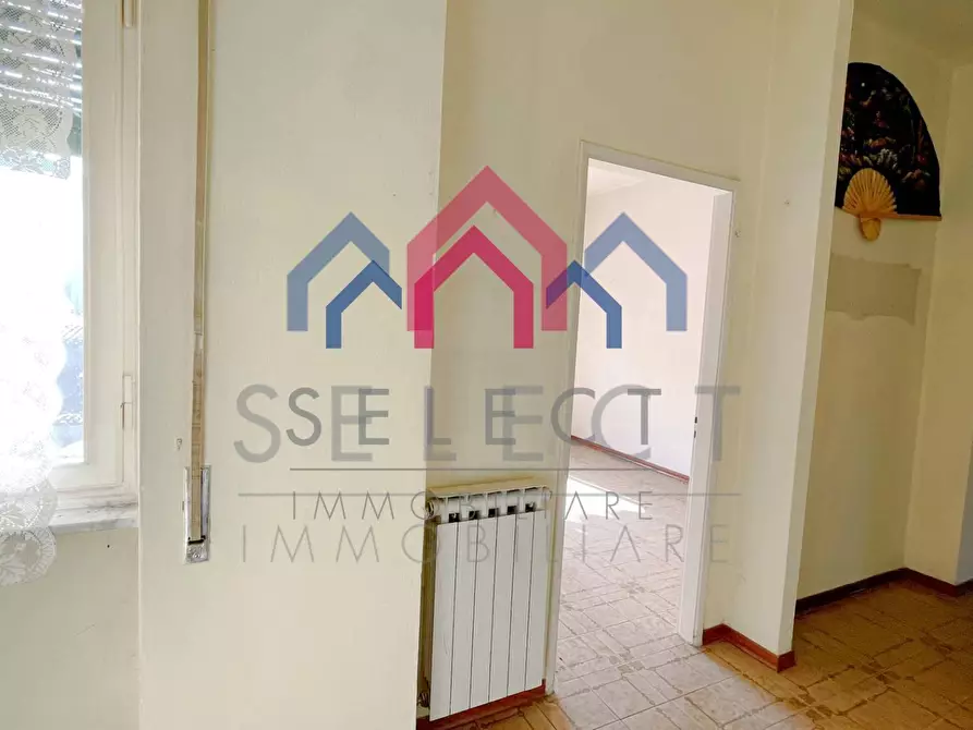 Immagine 4 di Appartamento in vendita  a Bagni Di Lucca