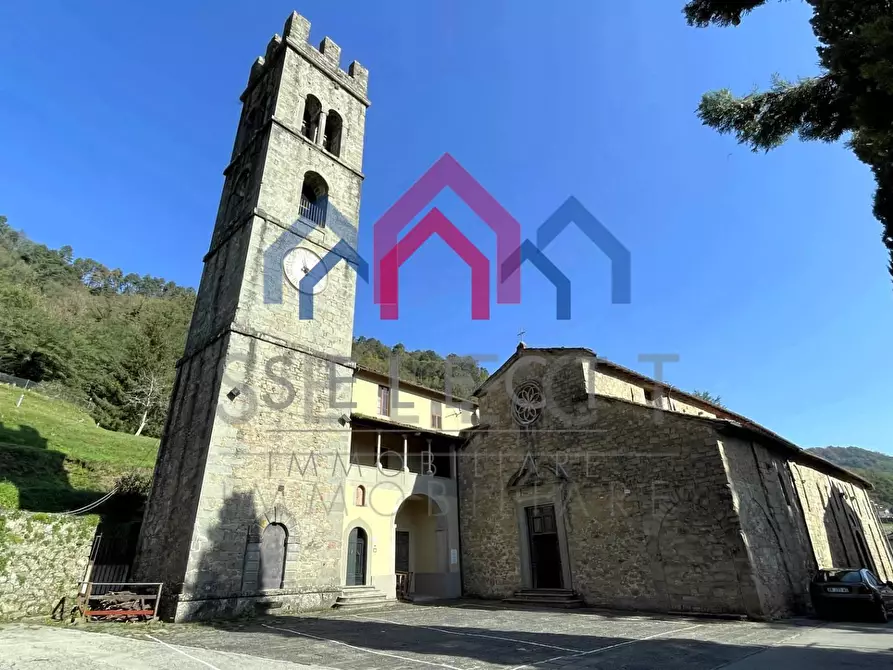 Immagine 65 di Appartamento in vendita  a Bagni Di Lucca