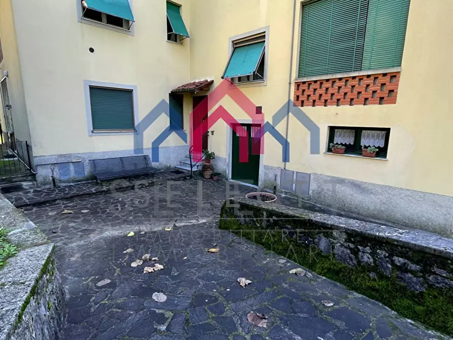 Immagine 51 di Appartamento in vendita  a Bagni Di Lucca