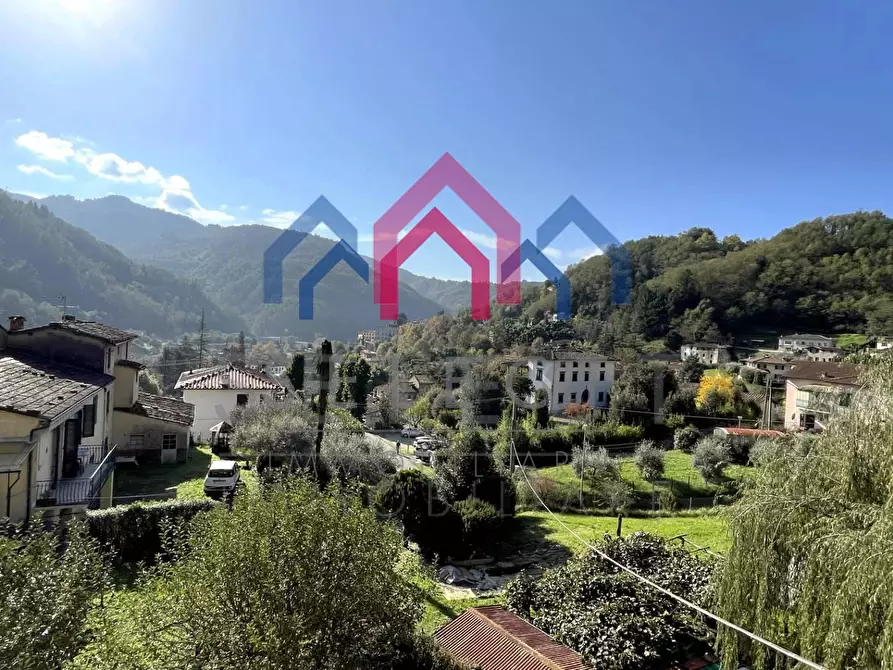 Immagine 1 di Appartamento in vendita  a Bagni Di Lucca
