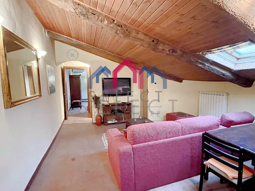 Immagine 37 di Appartamento in vendita  a Borgo A Mozzano