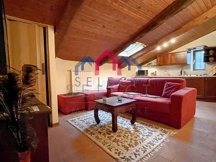 Immagine 40 di Appartamento in vendita  a Borgo A Mozzano