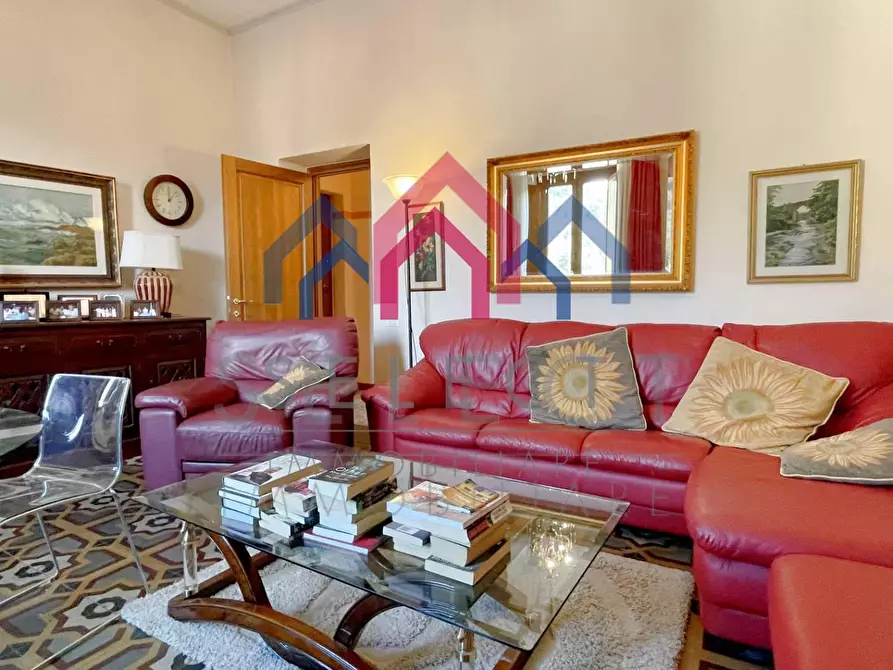 Immagine 5 di Appartamento in vendita  a Borgo A Mozzano