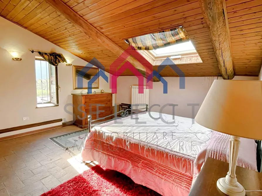 Immagine 44 di Appartamento in vendita  a Borgo A Mozzano