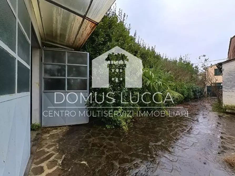 Immagine 27 di Terratetto in vendita  a Lucca