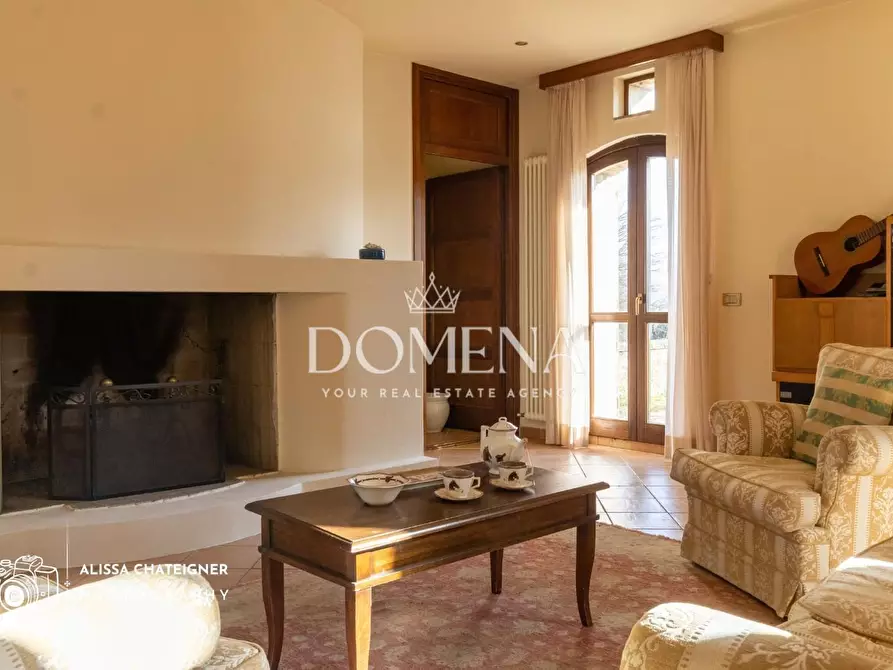 Immagine 11 di Deposito in vendita  a Siena