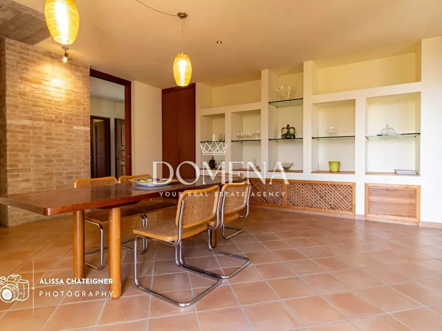 Immagine 6 di Deposito in vendita  a Siena