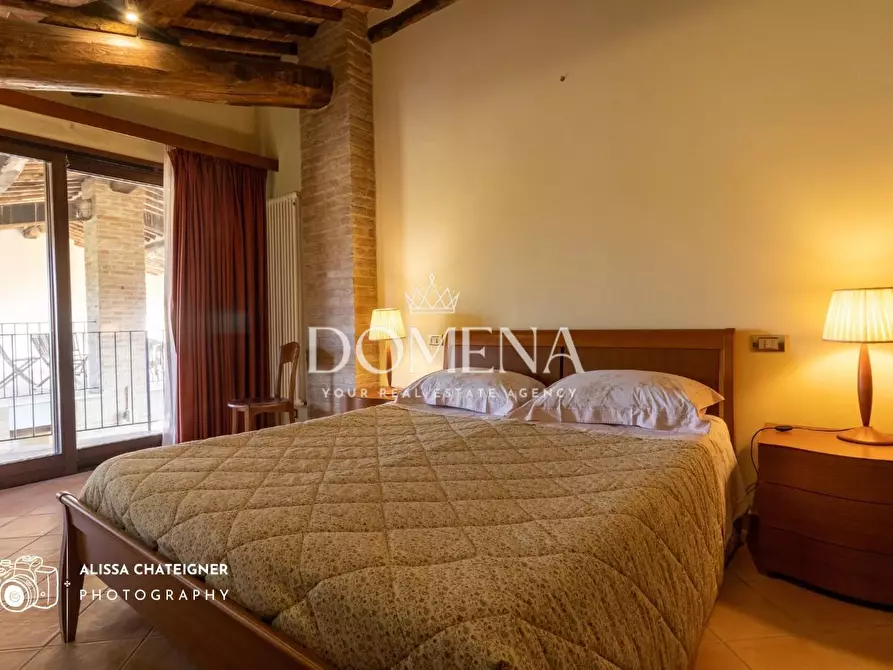 Immagine 27 di Deposito in vendita  a Siena