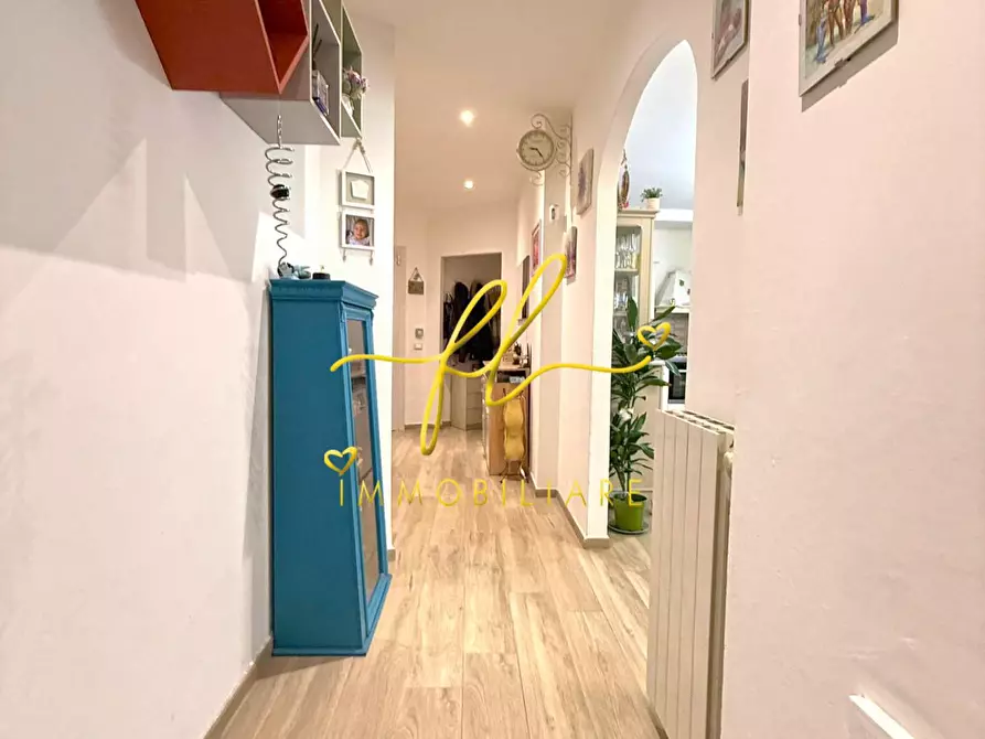 Immagine 16 di Appartamento in vendita  a Cecina