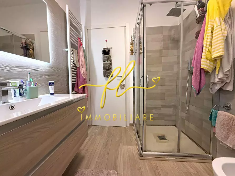 Immagine 19 di Appartamento in vendita  a Cecina