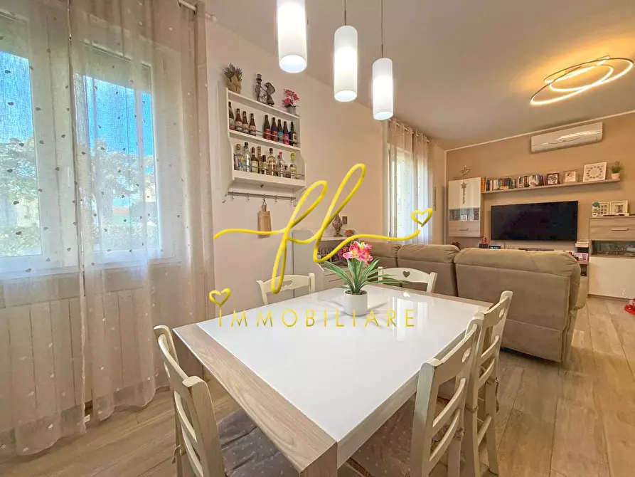 Immagine 6 di Appartamento in vendita  a Cecina