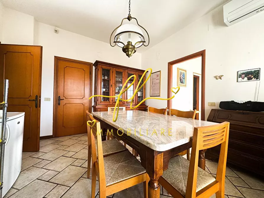 Immagine 29 di Villa in vendita  a Bibbona