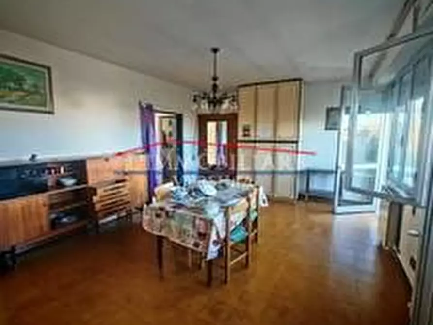 Immagine 30 di Appartamento in vendita  a Massa